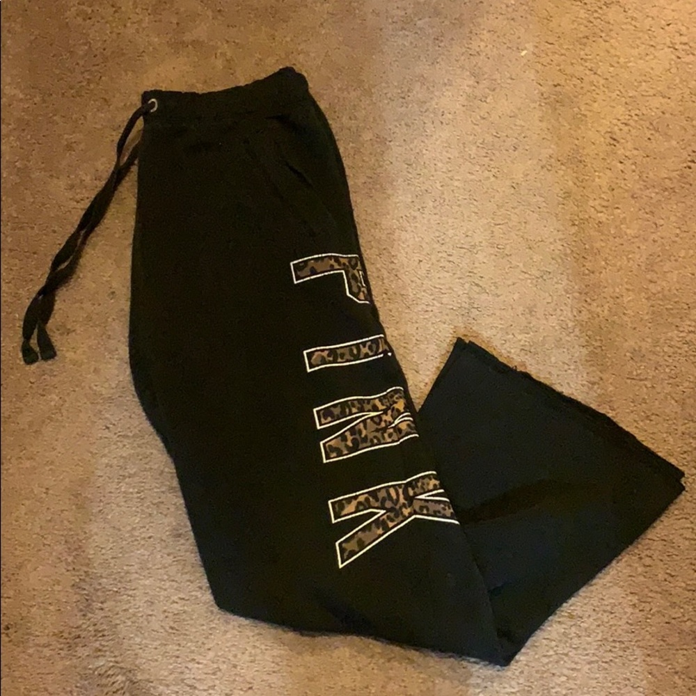 Leopard print PINK logo black sweatpants